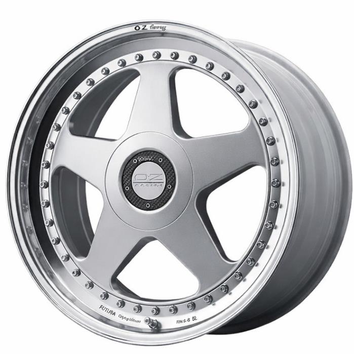 OZ Racing Futura III Silver Standard 8,5x19 5x112 ET45 CB75,0 R12 650 kg W21089001SI